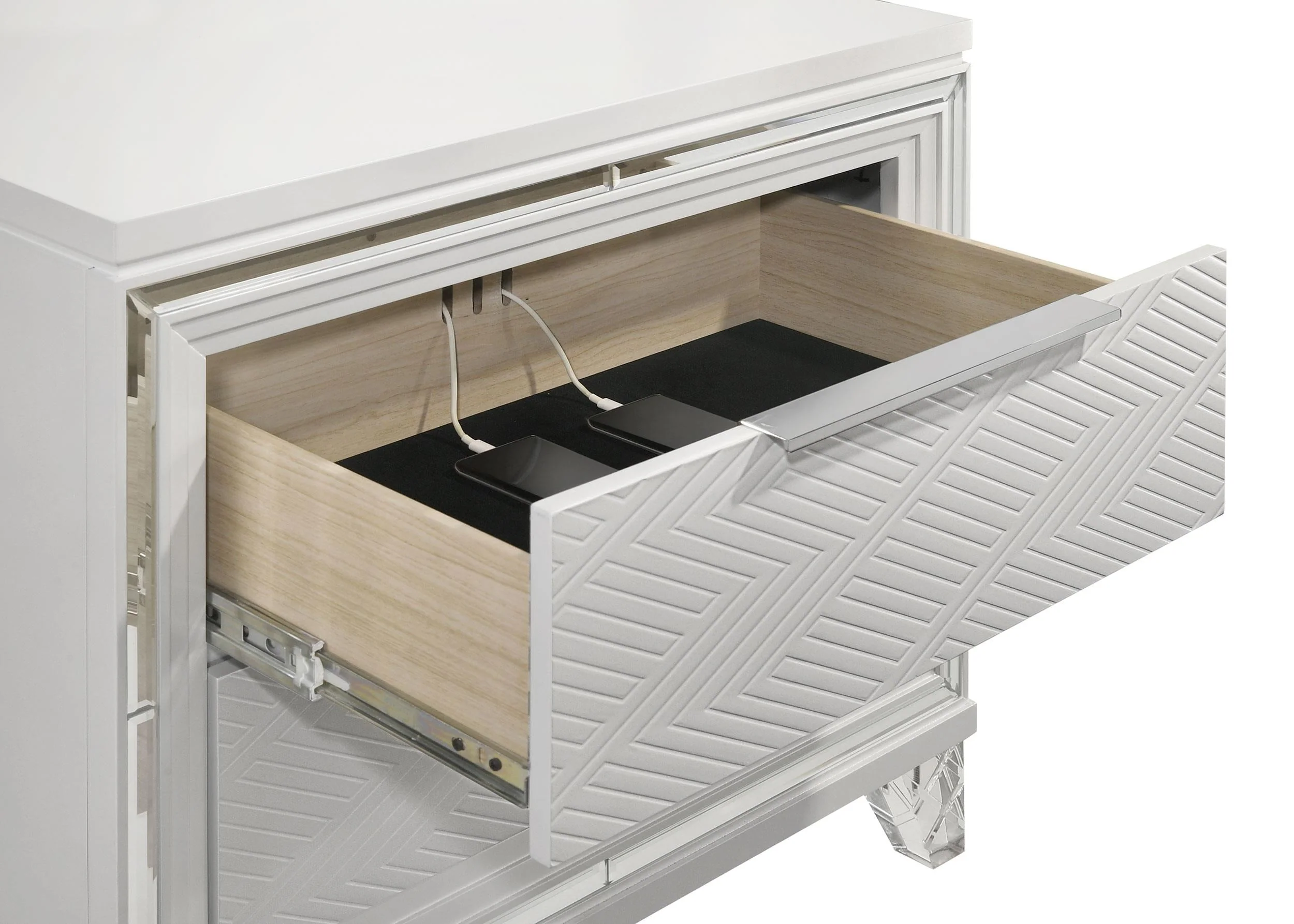 Marmore White 4-Piece Queen Bedroom Set - Image 12