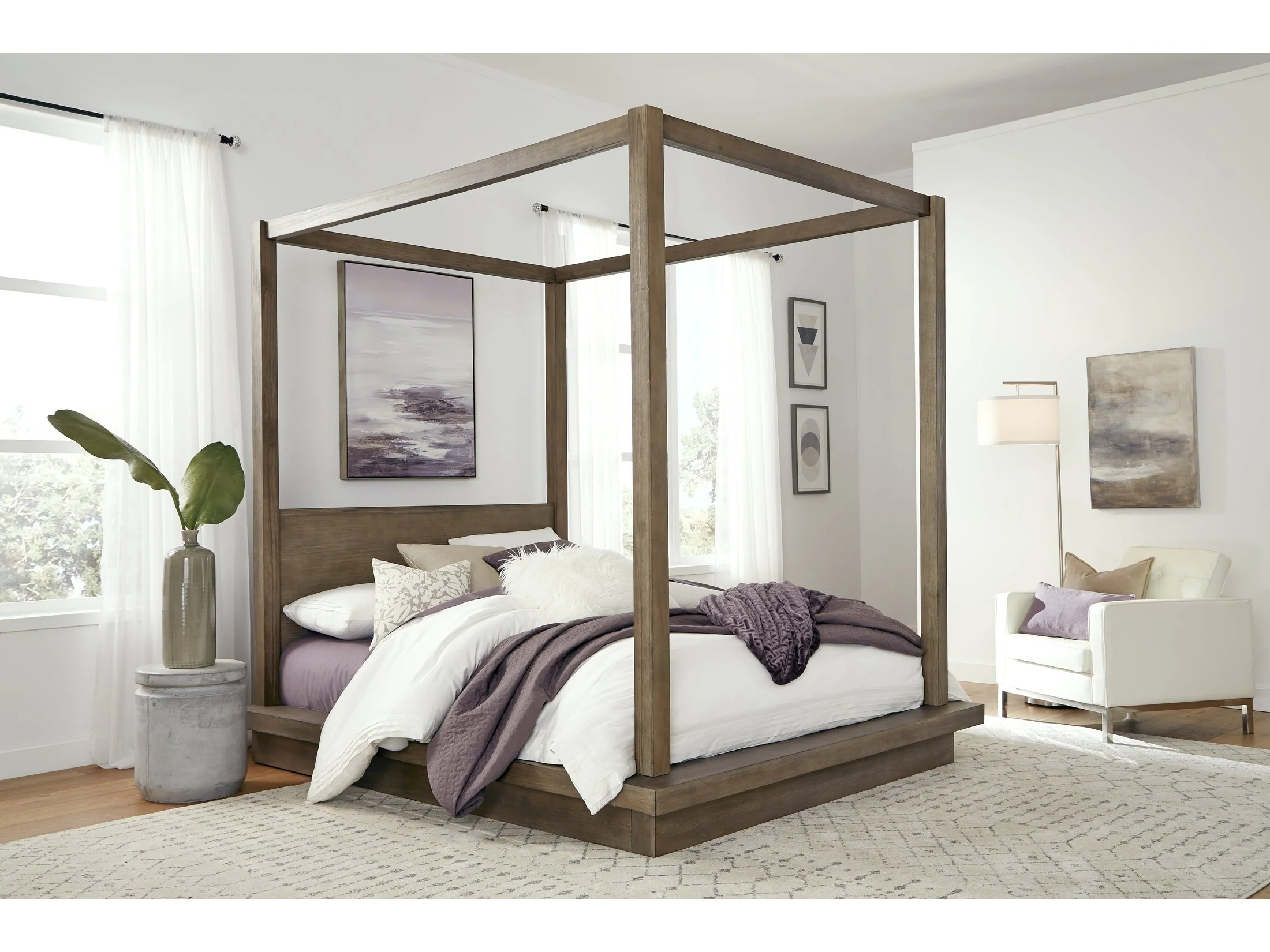 Melbourne Wood Queen Canopy Bed in Dark Pine
