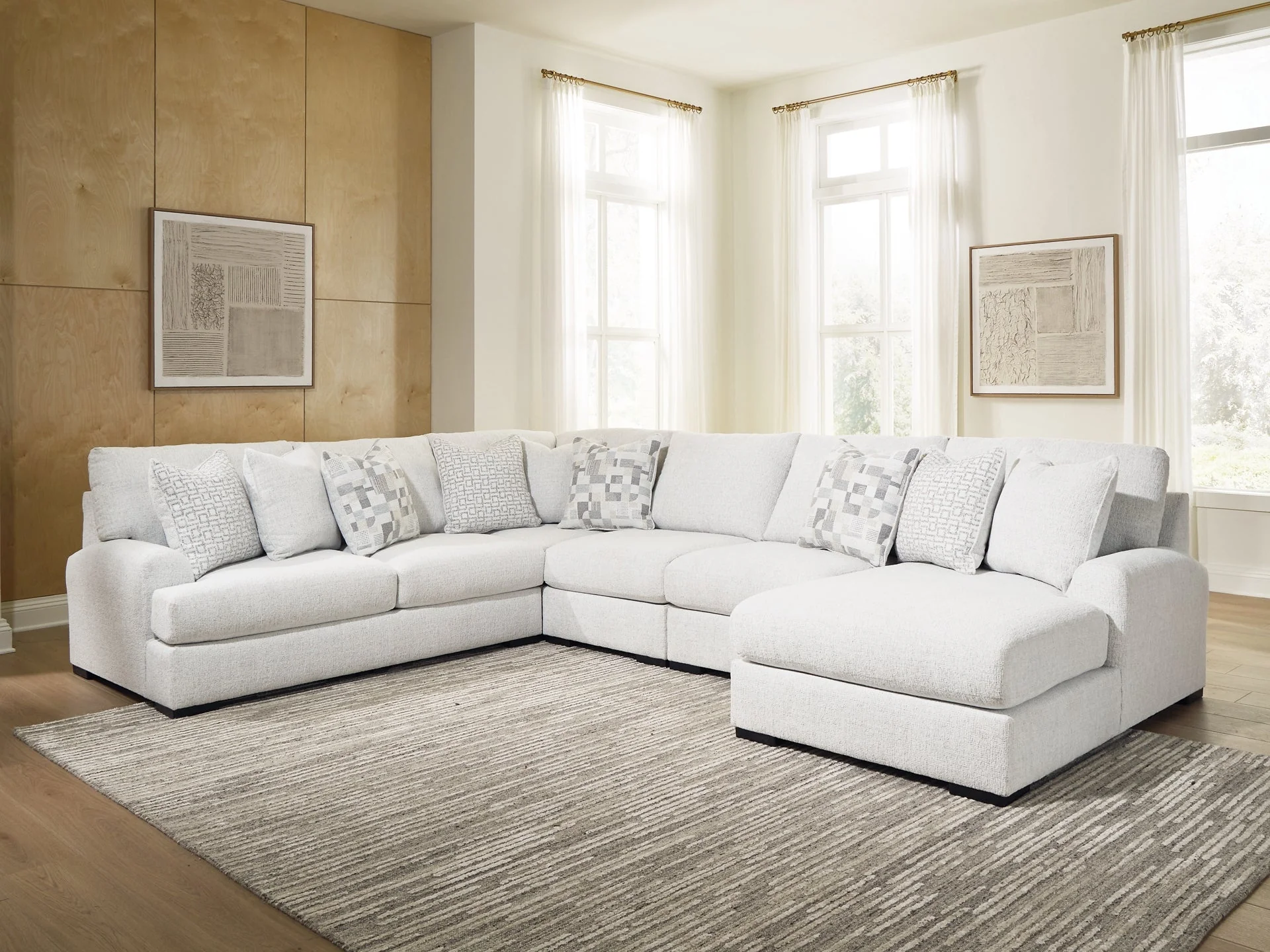 Misty-Lakes Chalk 5-Piece Sectional with RAF Chaise - Image 3