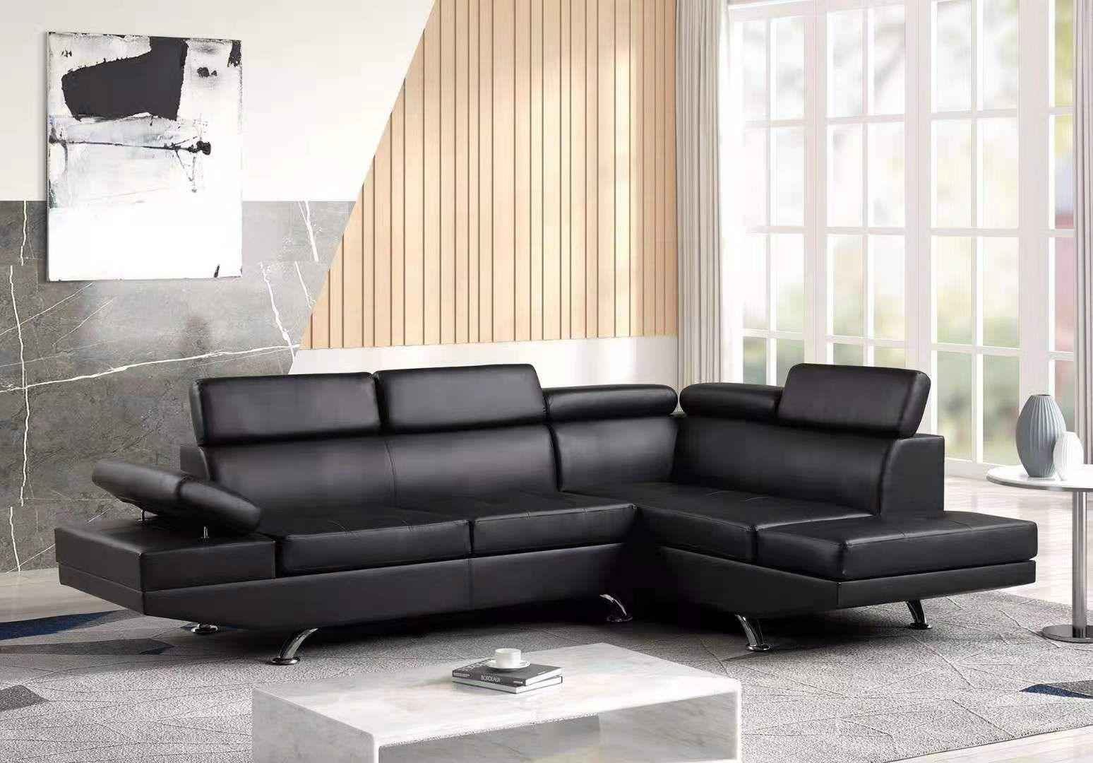 Moderno Black Right Arm Facing (RAF) Sectional