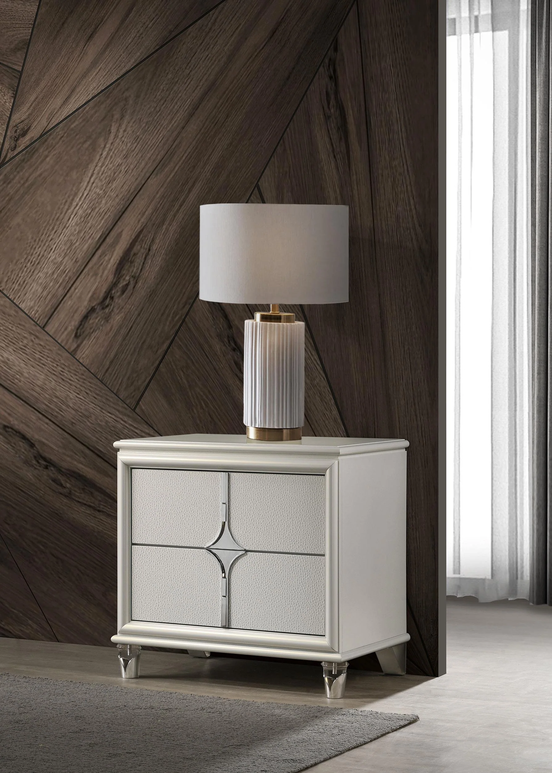 Olivia Pearl White 2-drawer Nightstand Bedside Table