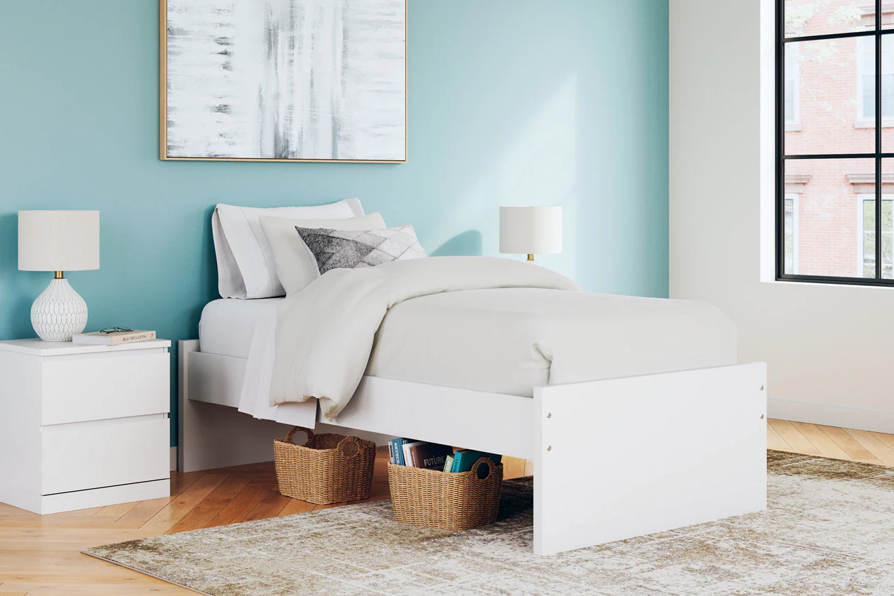 Onita White Youth Platform Base Bedroom Set - Image 2