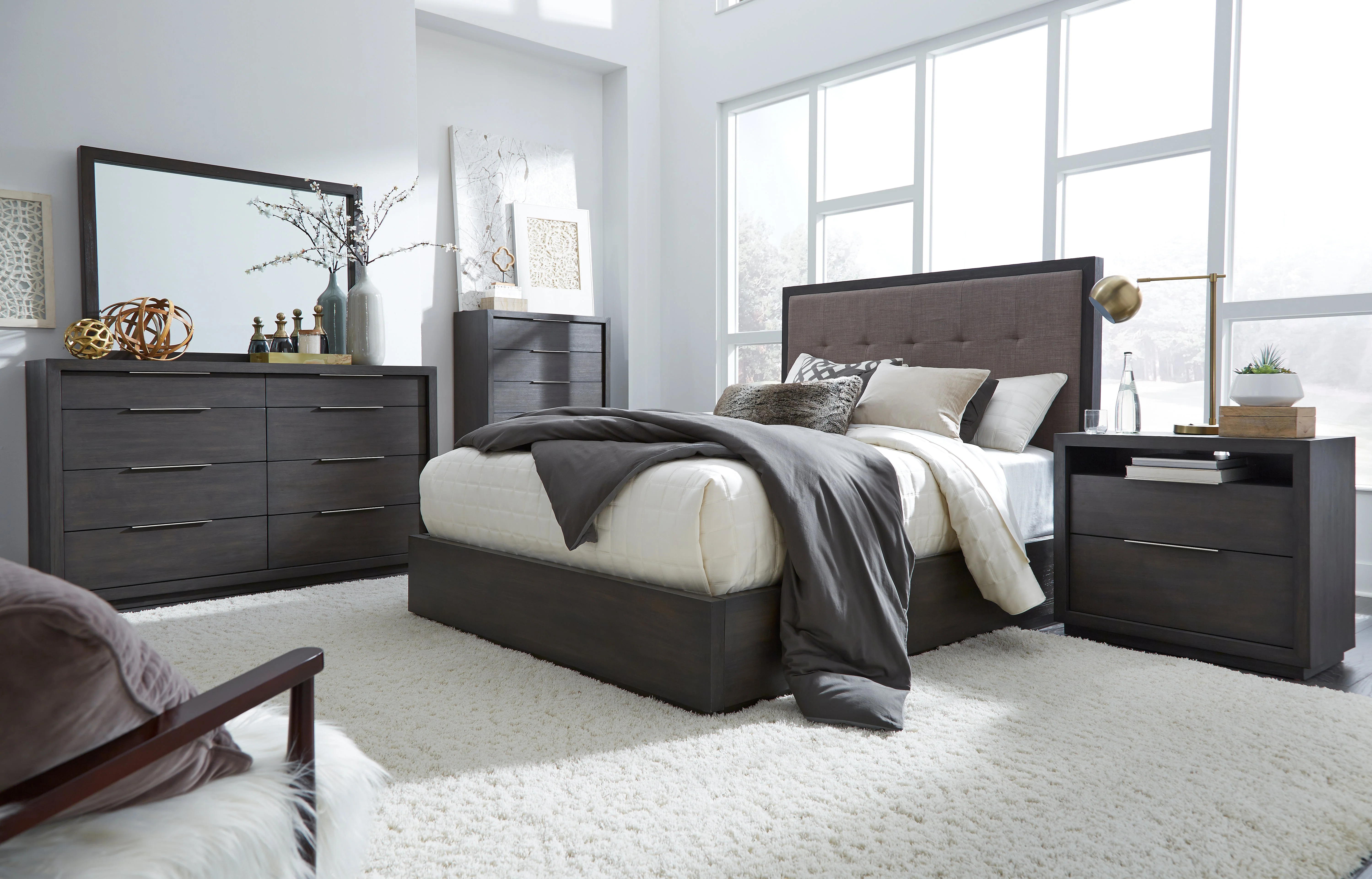 Oxford Upholstered Platform Bed in Dolphin (80") - Image 2