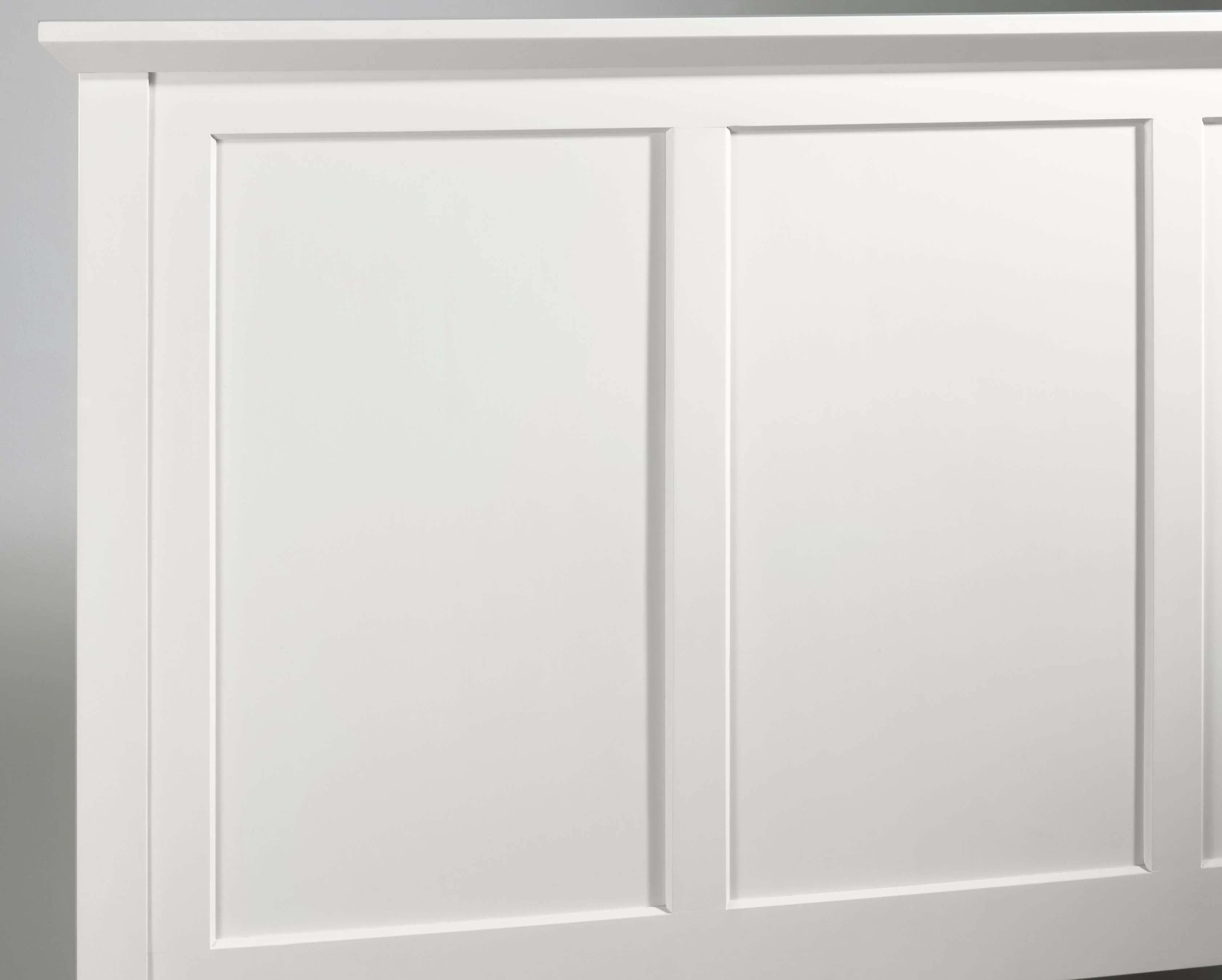 Paragon Wood Full Panel Bed in White - Image 3
