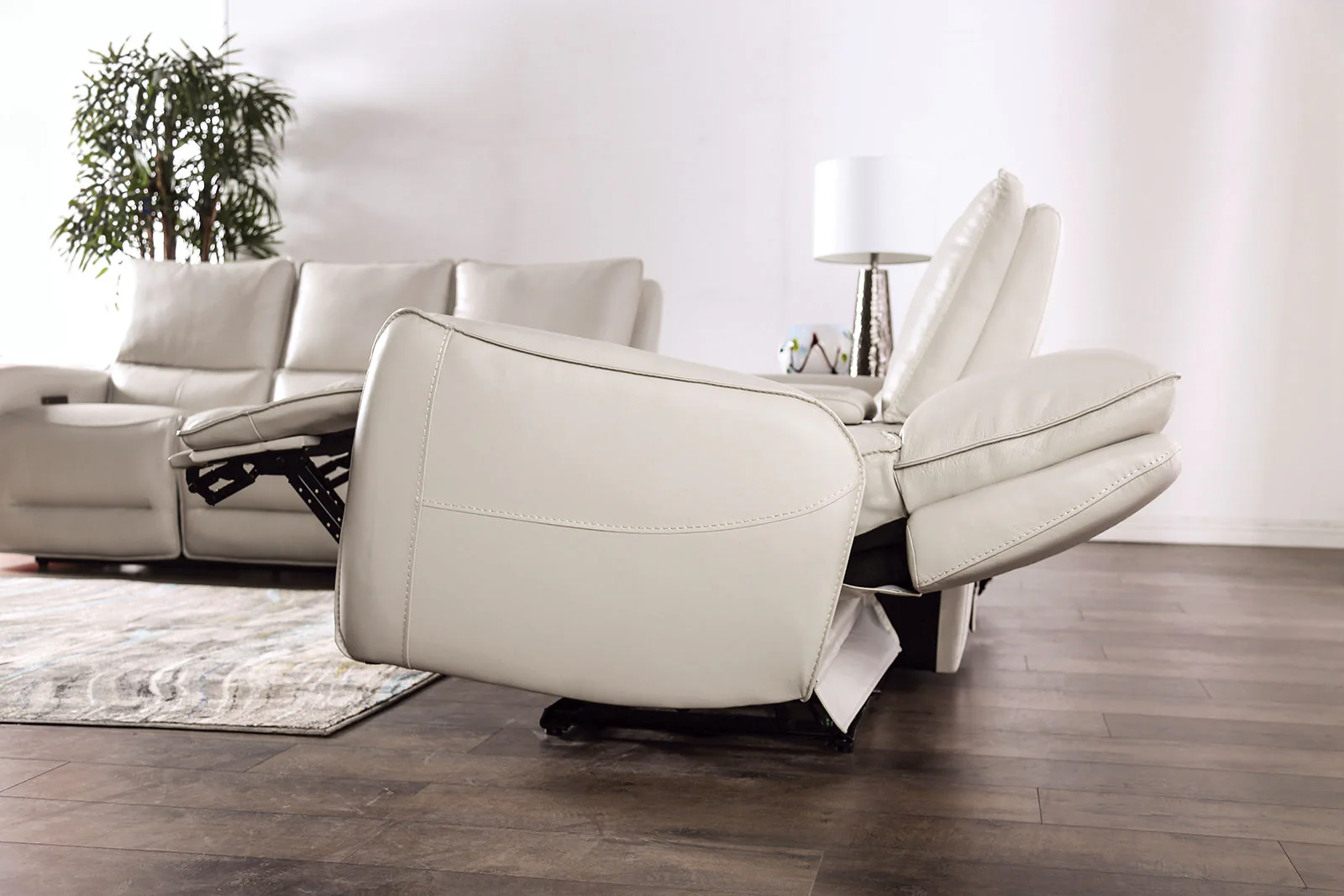 Phineas Beige Power Top Grain Leather Match Reclining Sofa & Loveseat - Image 4