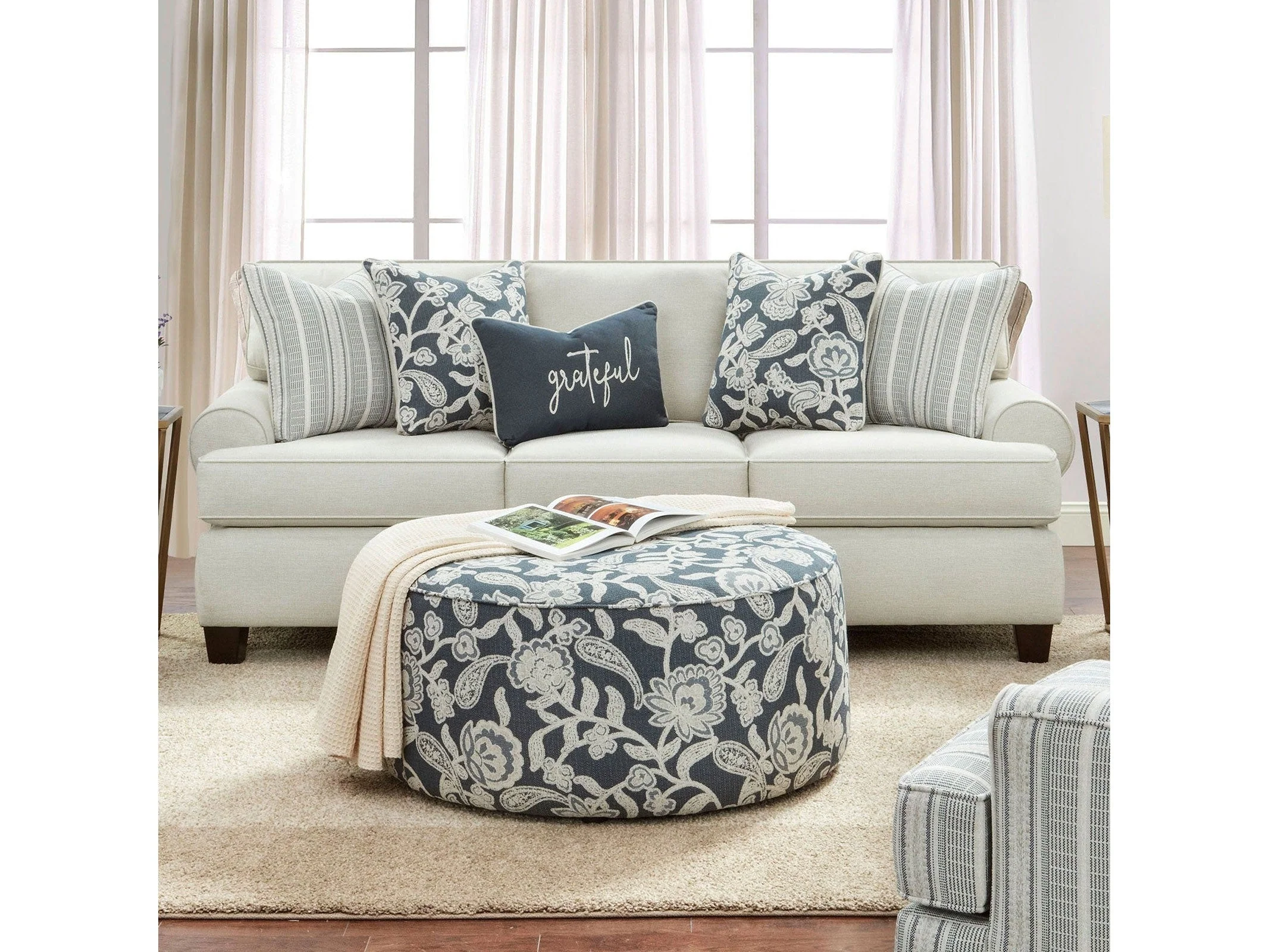 Porthcawl Ivory Sofa & Loveseat