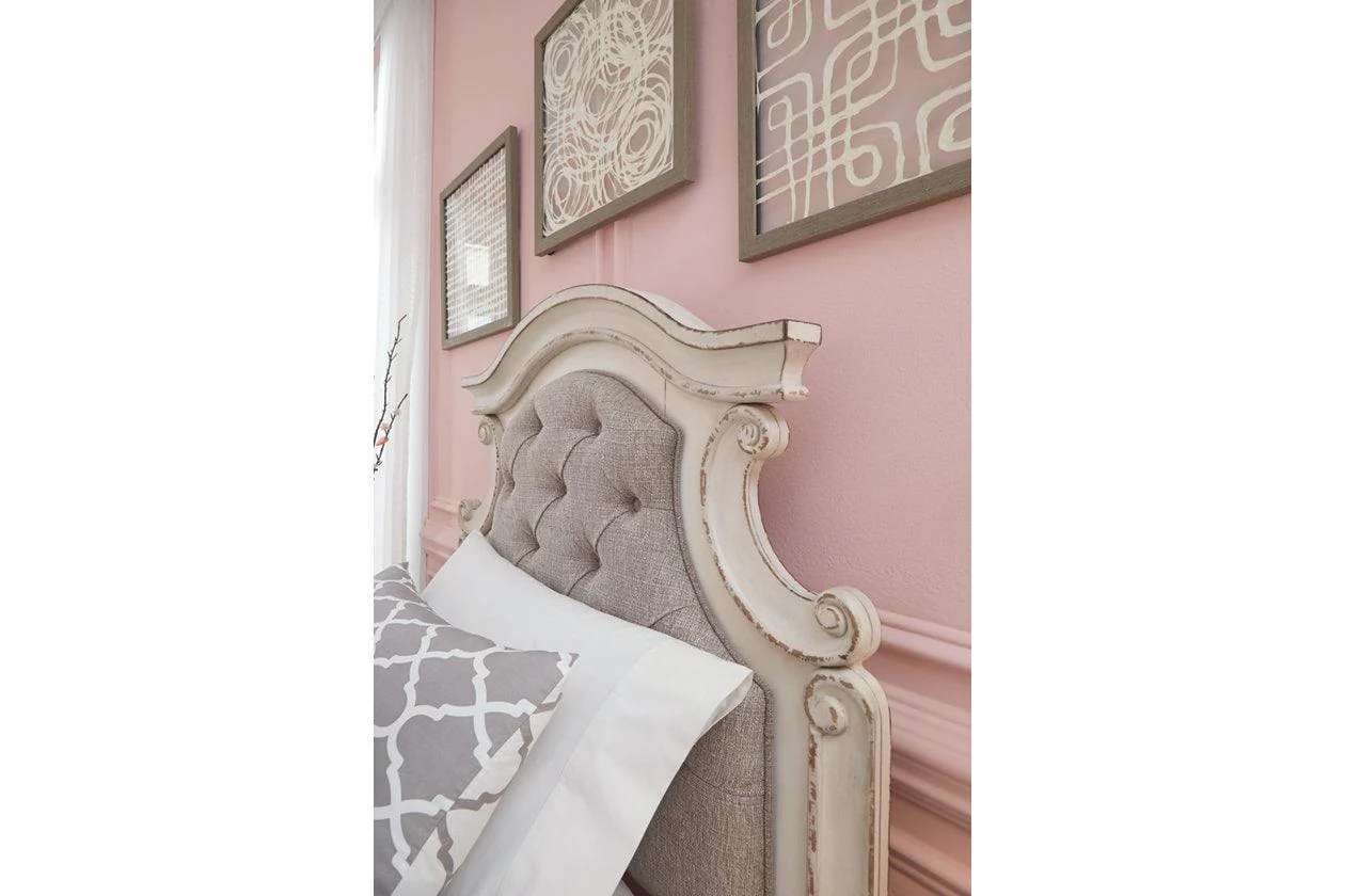 Realyn Chipped White Queen Upholstered Panel Bed - Image 4