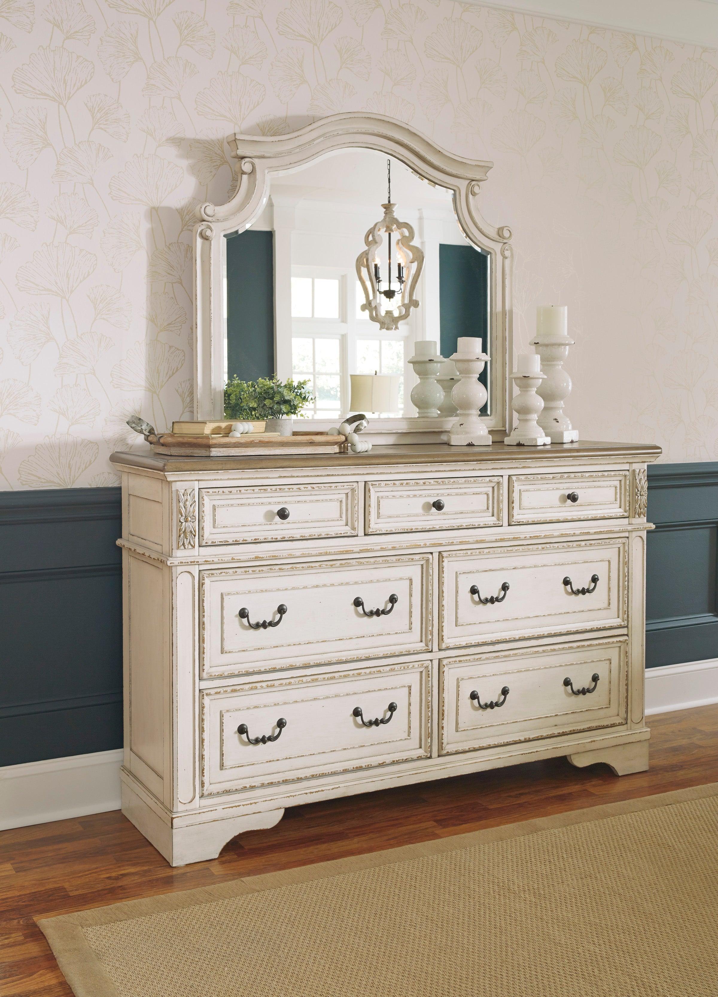 Realyn Chipped White Upholstered Panel Bedroom Set - Image 9