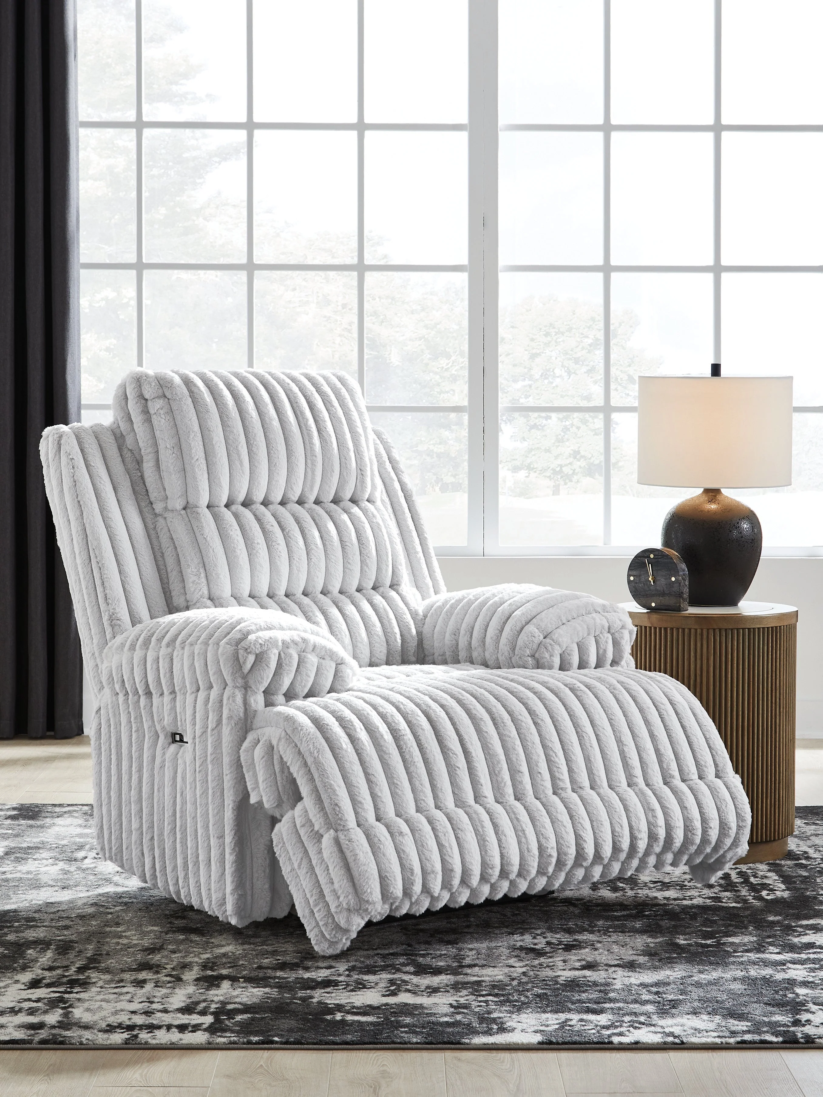 Rhines Falls Alloy Power Zero Wall Recliner - Image 6