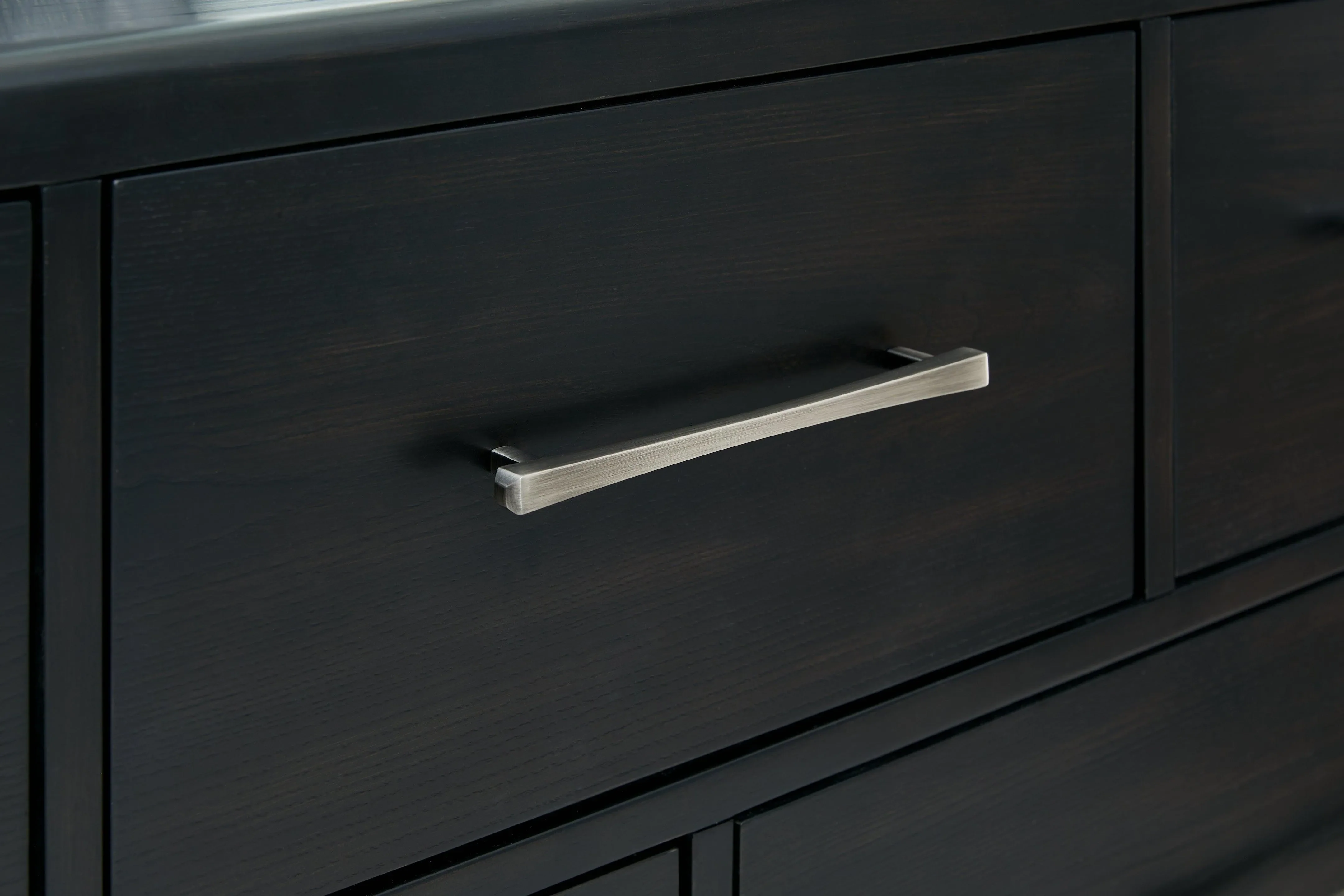 Rowanbeck Black Dresser - Image 7