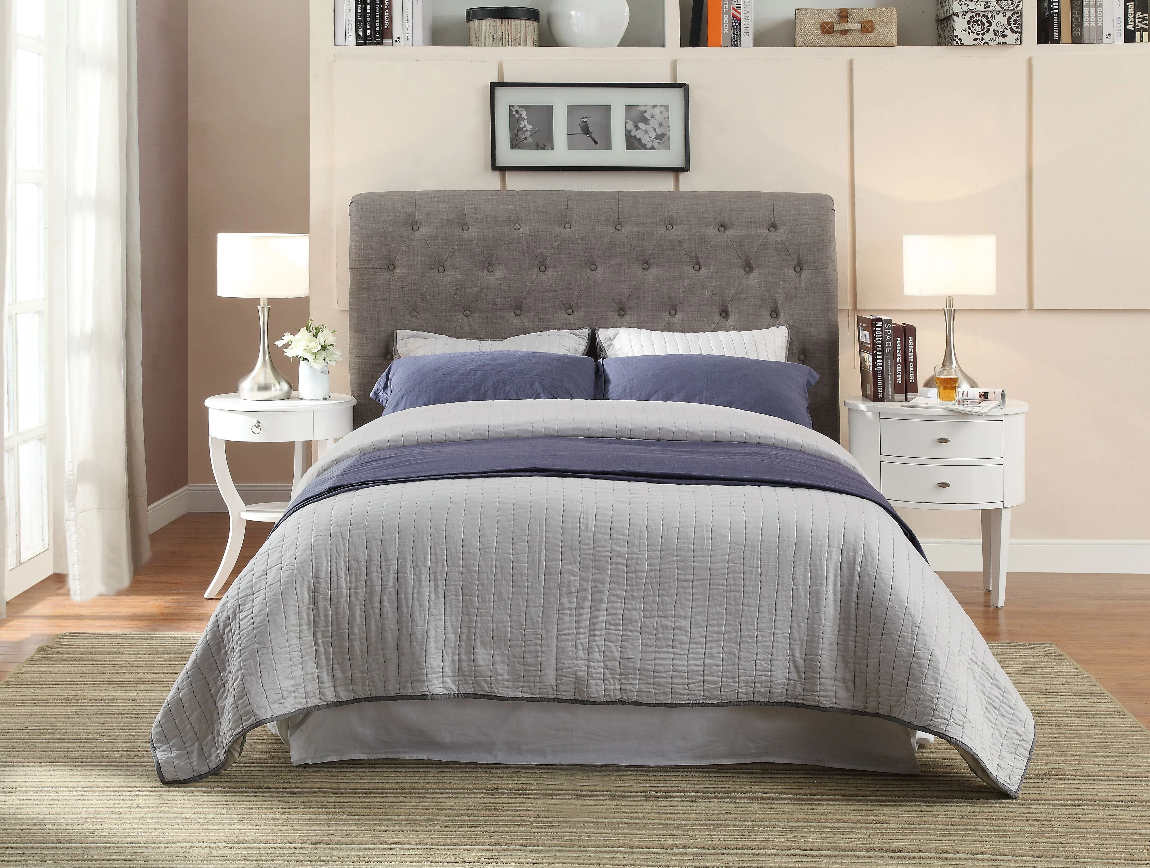 Royal Tufted Footboard Storage Bed in Dolphin Linen - Image 2