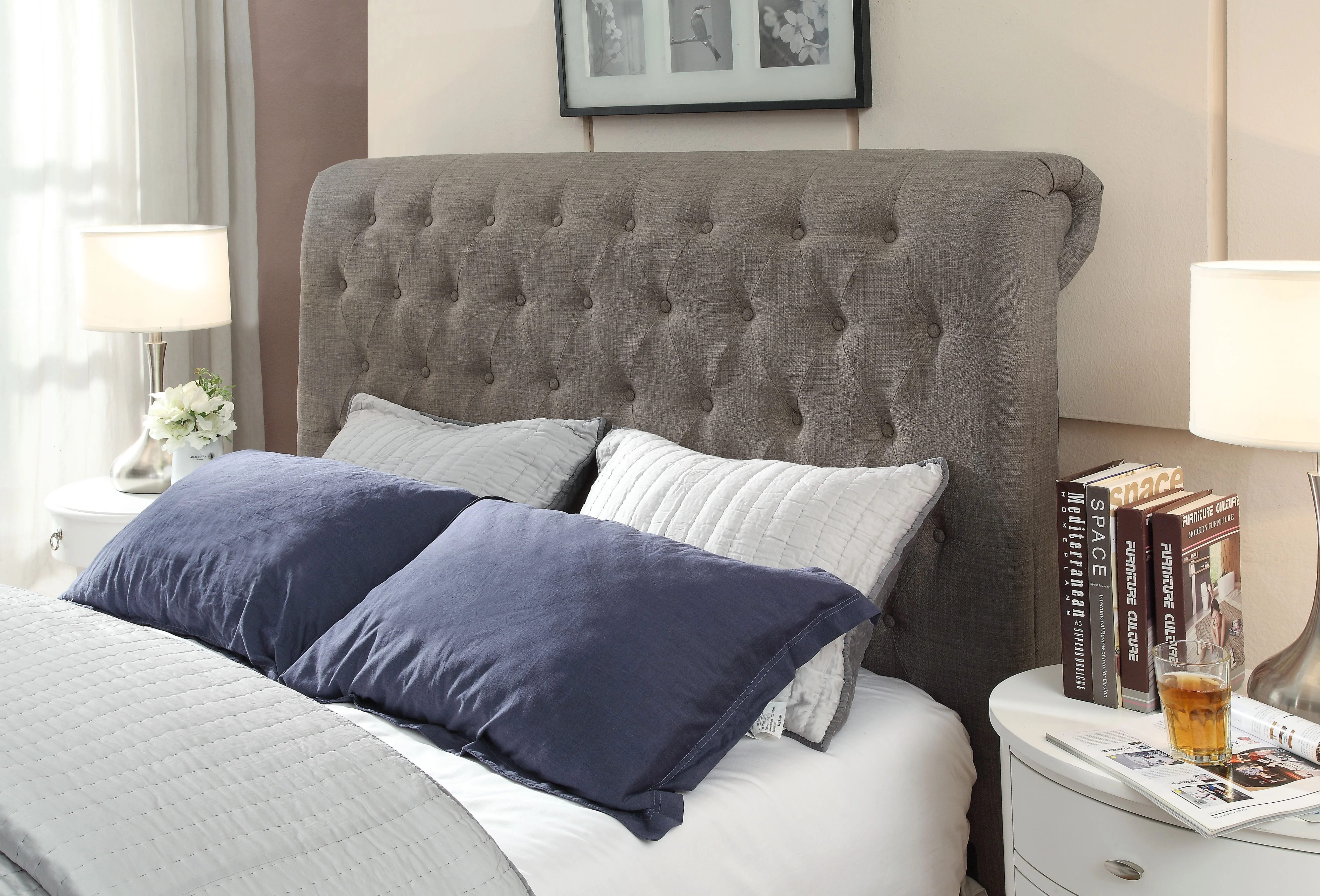 Royal Tufted Platform Bed in Dolphin Linen - Image 3