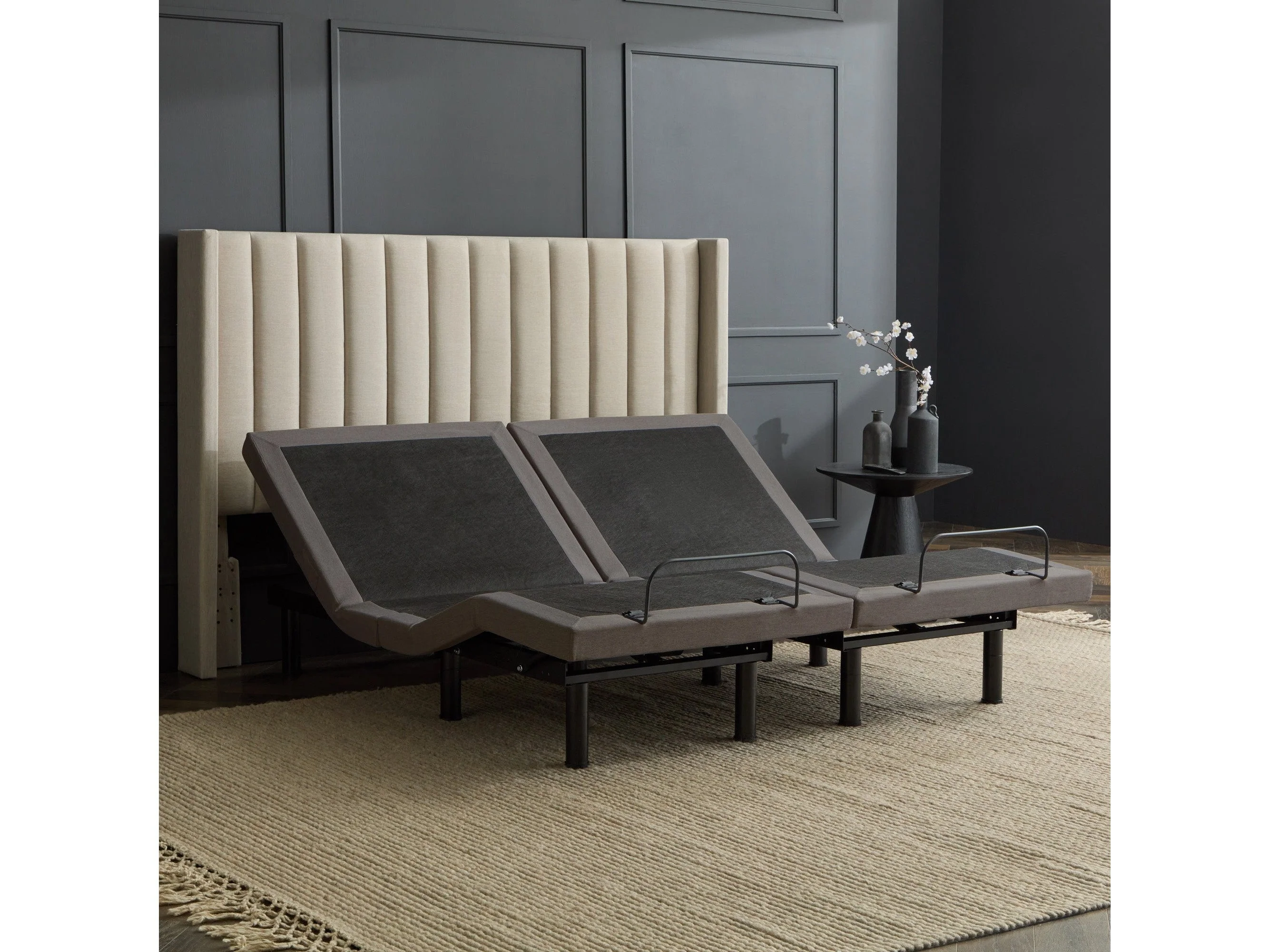 S655  Charcoal Split Queen Adjustable Base