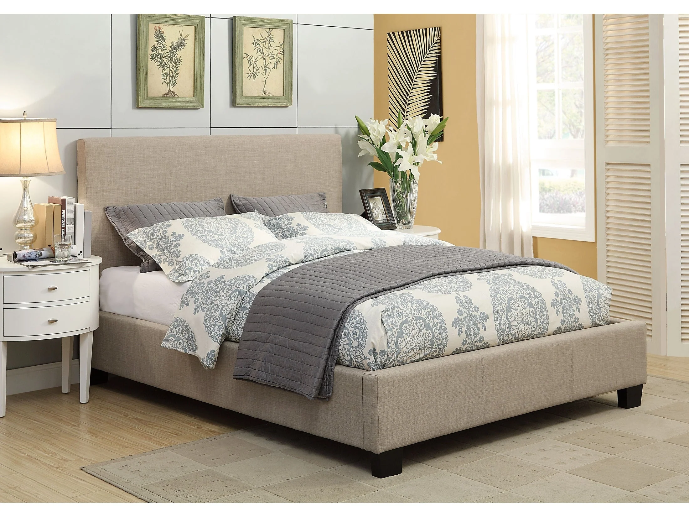 Saint Pierre Upholstered Queen Platform Bed in Toast Linen