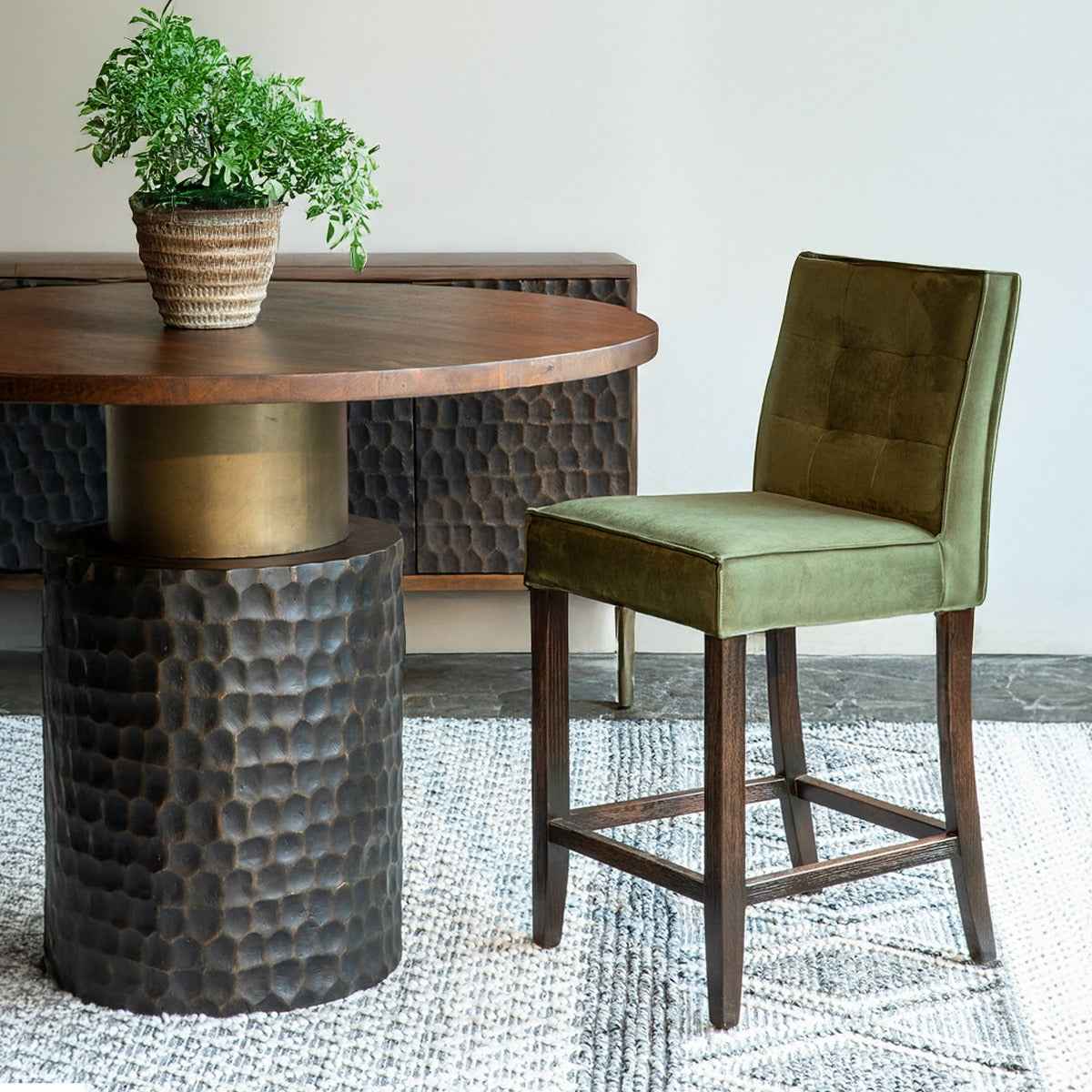 Santa Cruz 48" Round Gathering Table in Two Tone - Image 3
