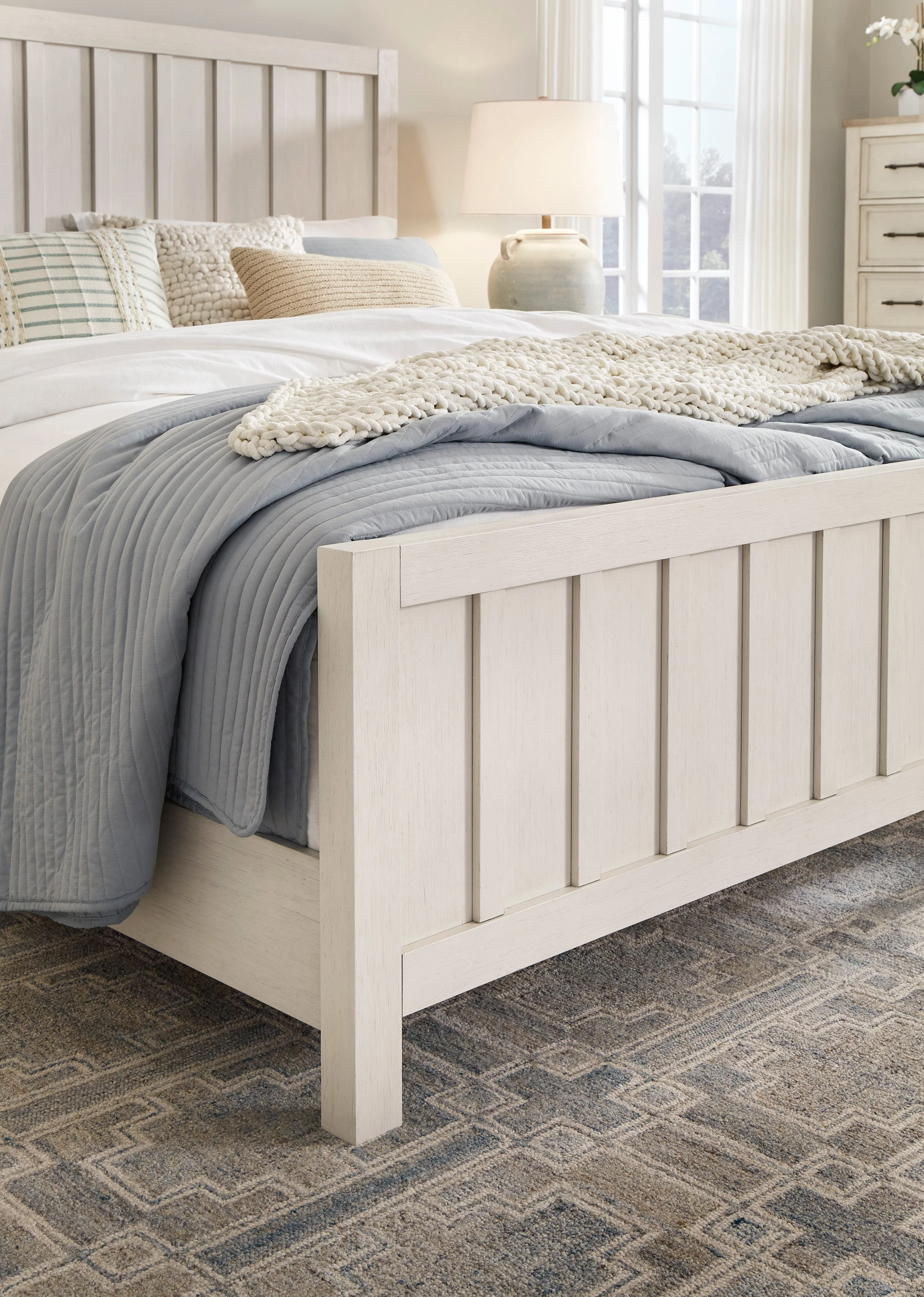 Shaybrock Antique White/Brown Panel Bedroom Set - Image 32
