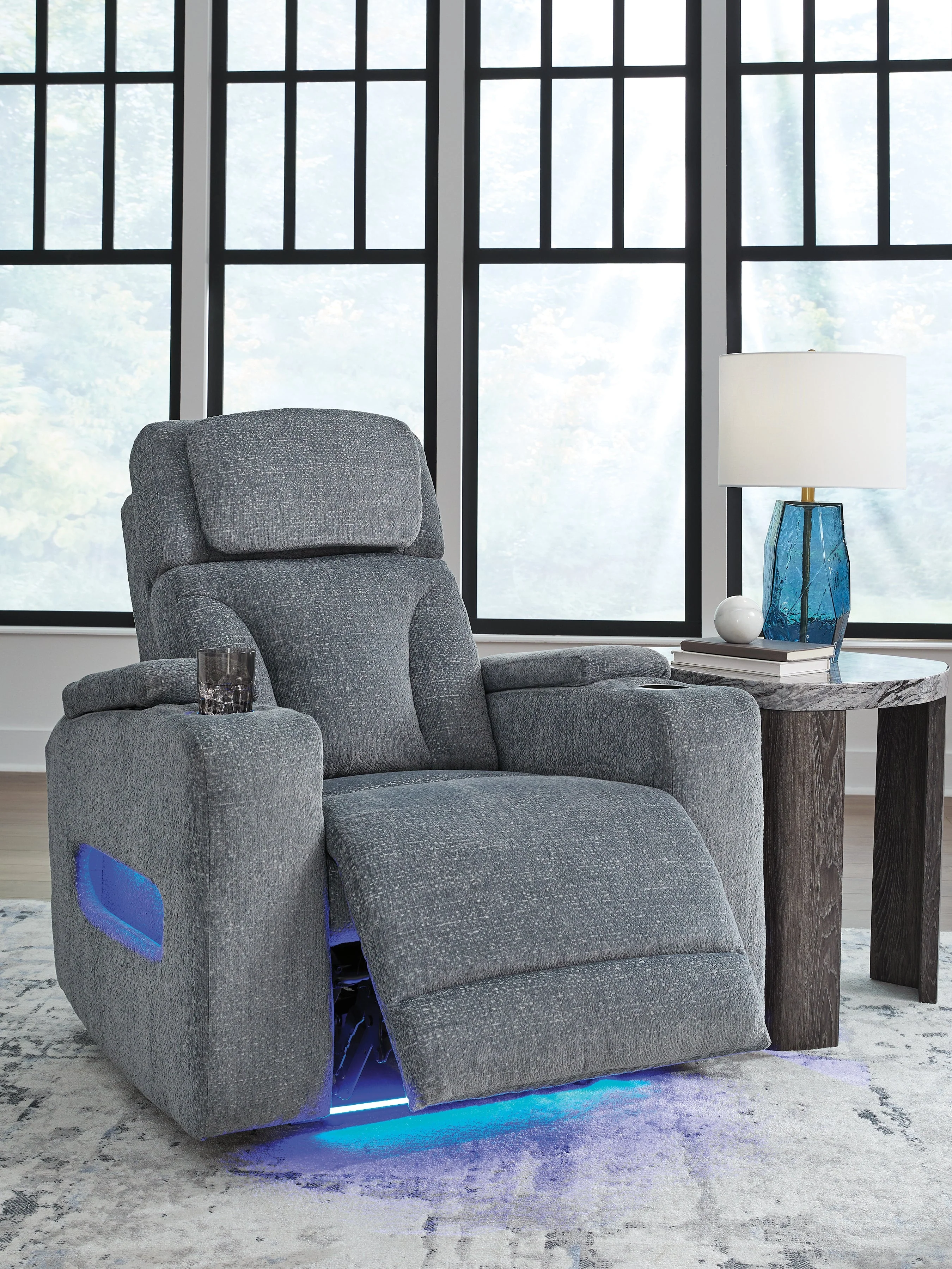 Studio Cave Steel Power Recliner - Image 3
