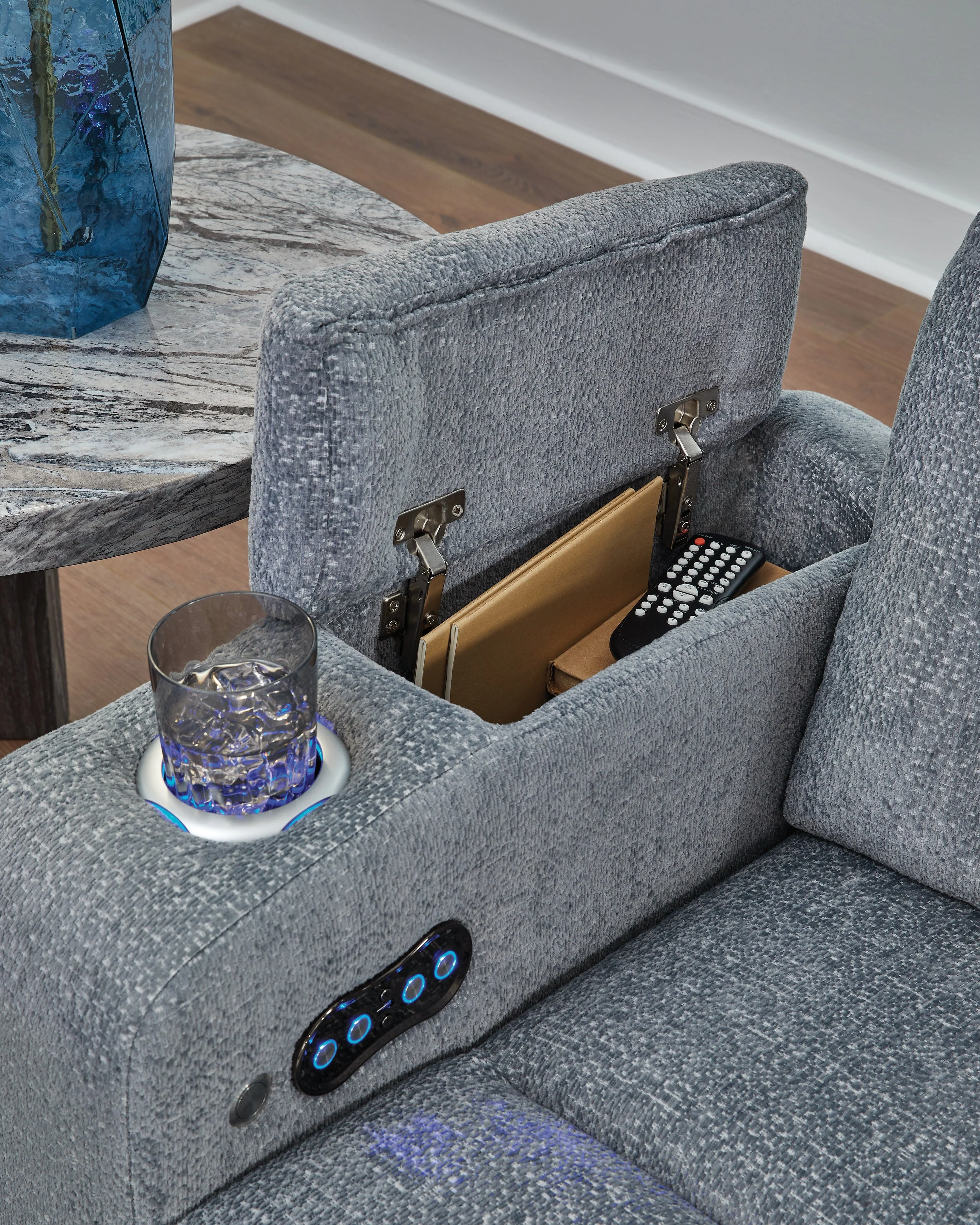 Studio Cave Steel Power Recliner - Image 9