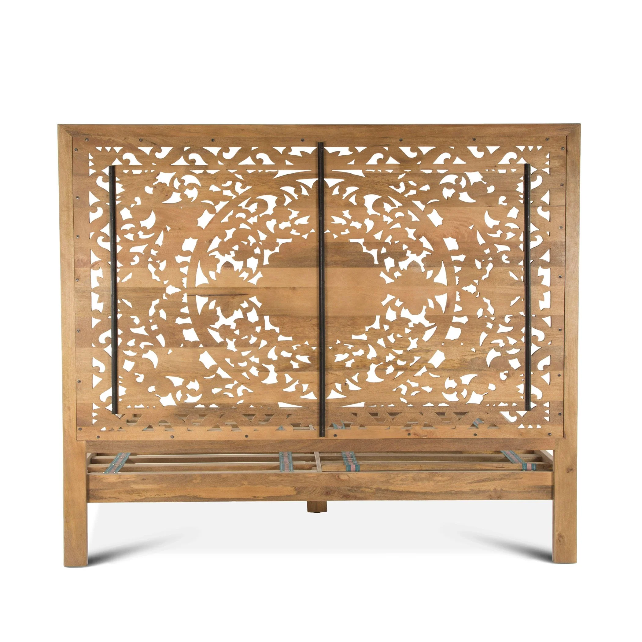 Taj Queen Bed in Hand Carved Whitewash - Image 5