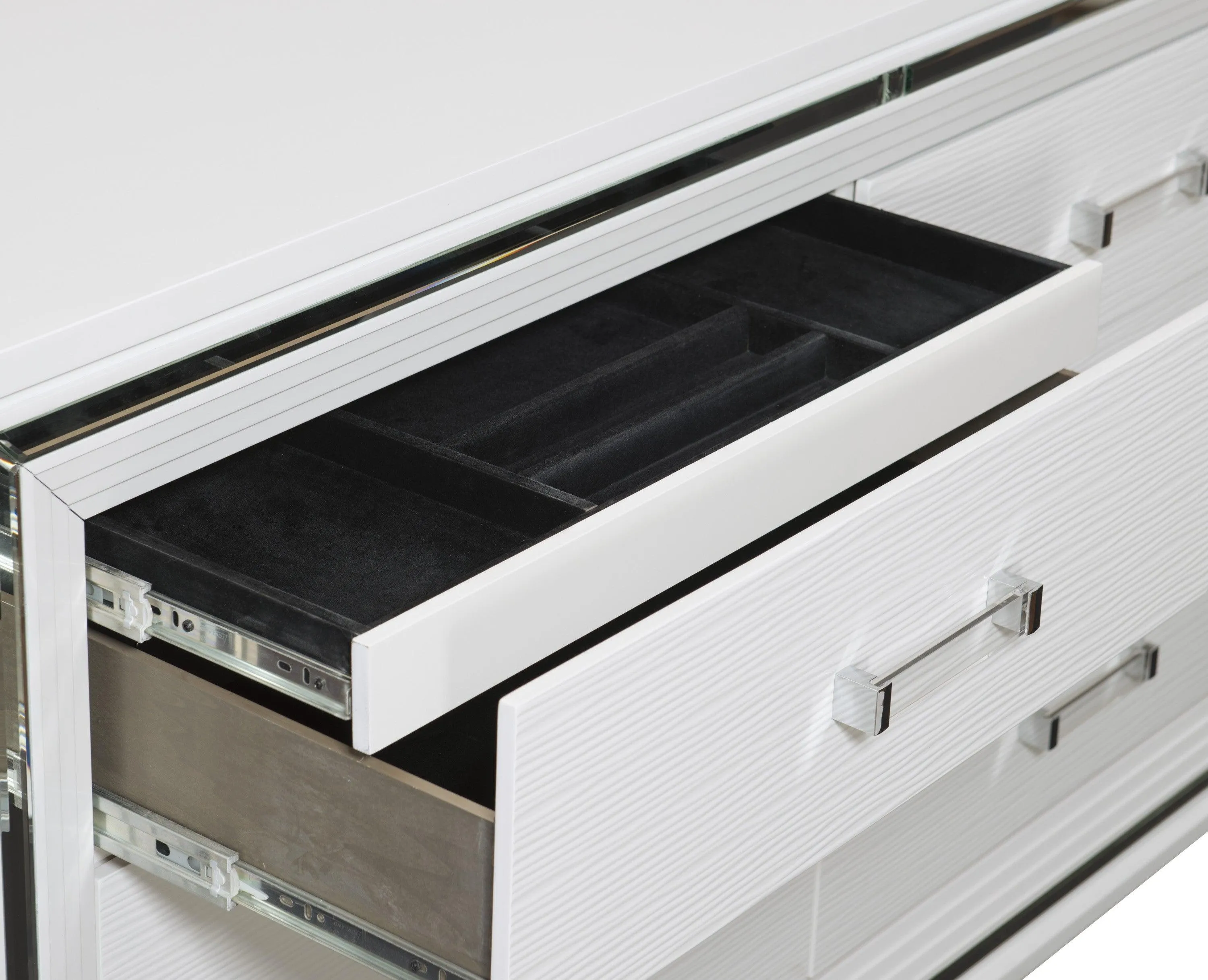 Tamsin White Dresser - Image 3