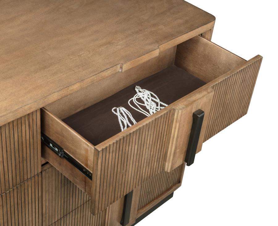 Terrace Ash Brown 6-piece Queen Panel Bedroom Set - Image 10
