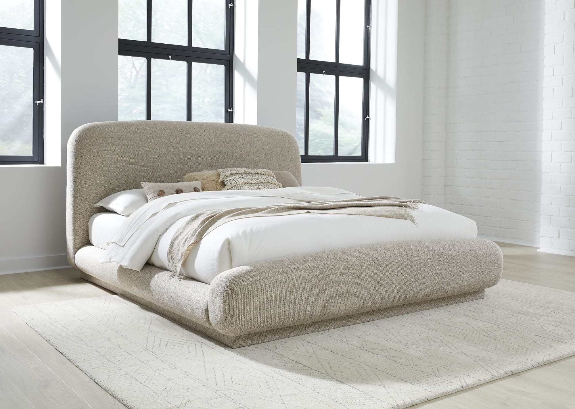 Tirimbina Hyena Queen Chenille Upholstered Platform Bed - Image 2