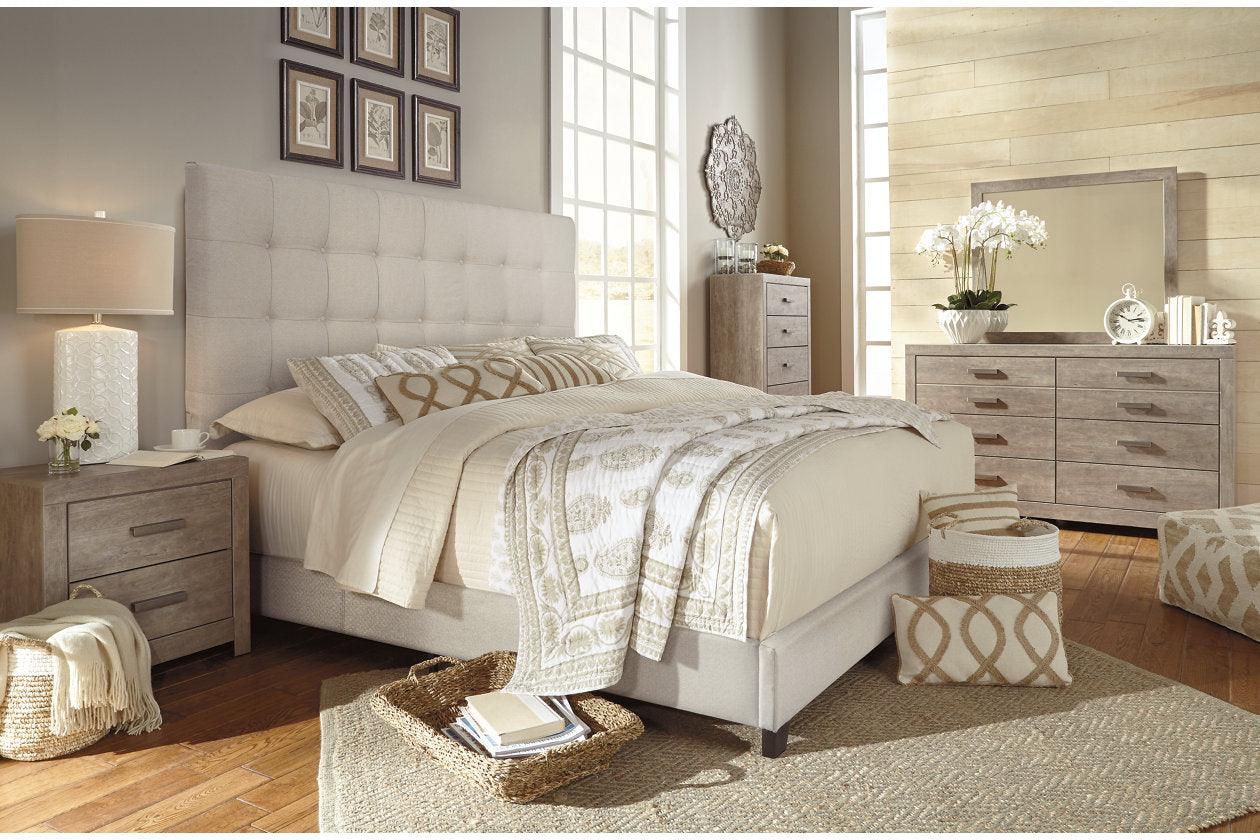 Upholstered Bed with Square Button Tufting - Image 6