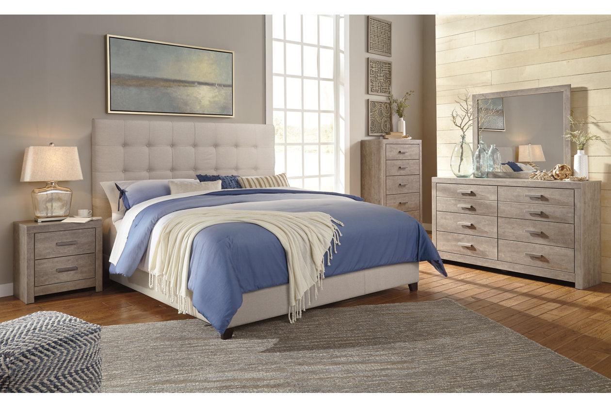 Upholstered Bed with Square Button Tufting - Image 7