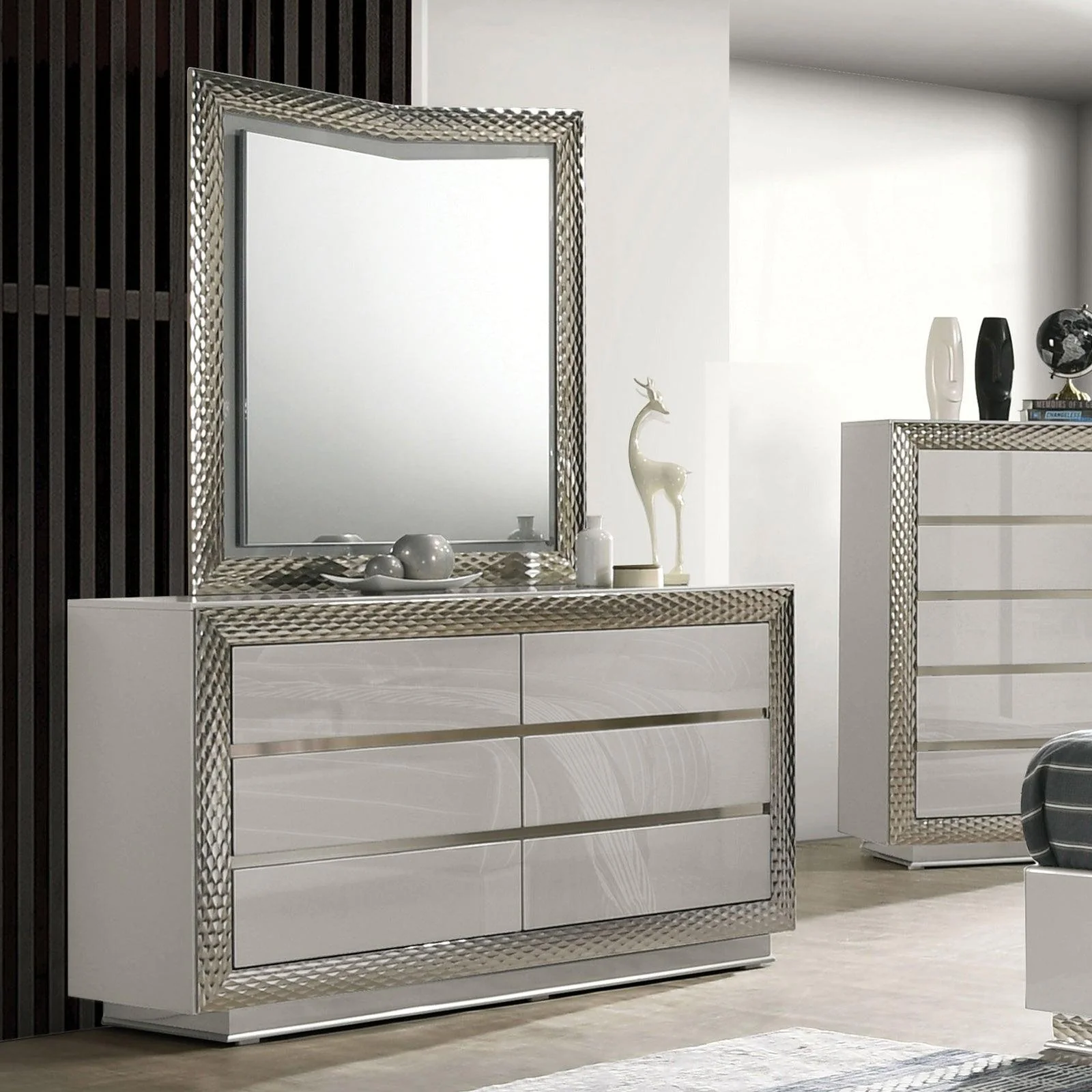 Ventnor Gray Dresser - Image 3
