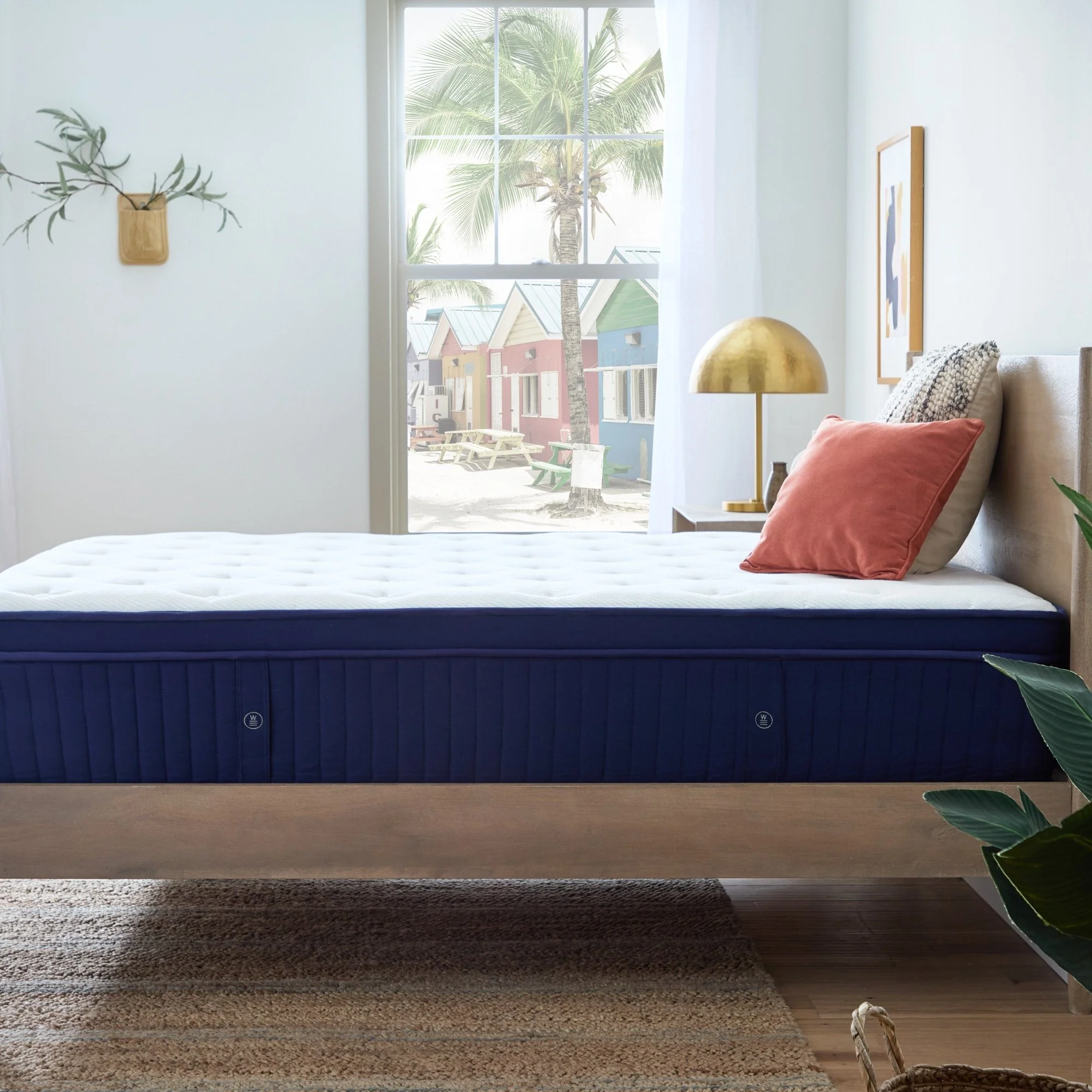 Weekender Blue/White King 13" Euro Top Hybrid Mattress - Image 4