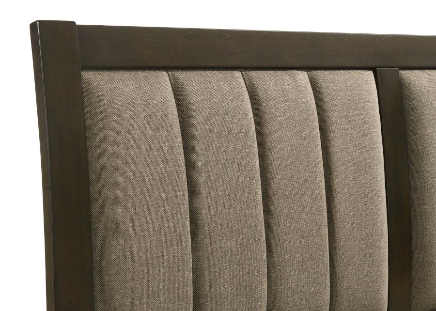 Wilkes Dark Cocoa 4-piece Queen Bedroom Set - Image 11