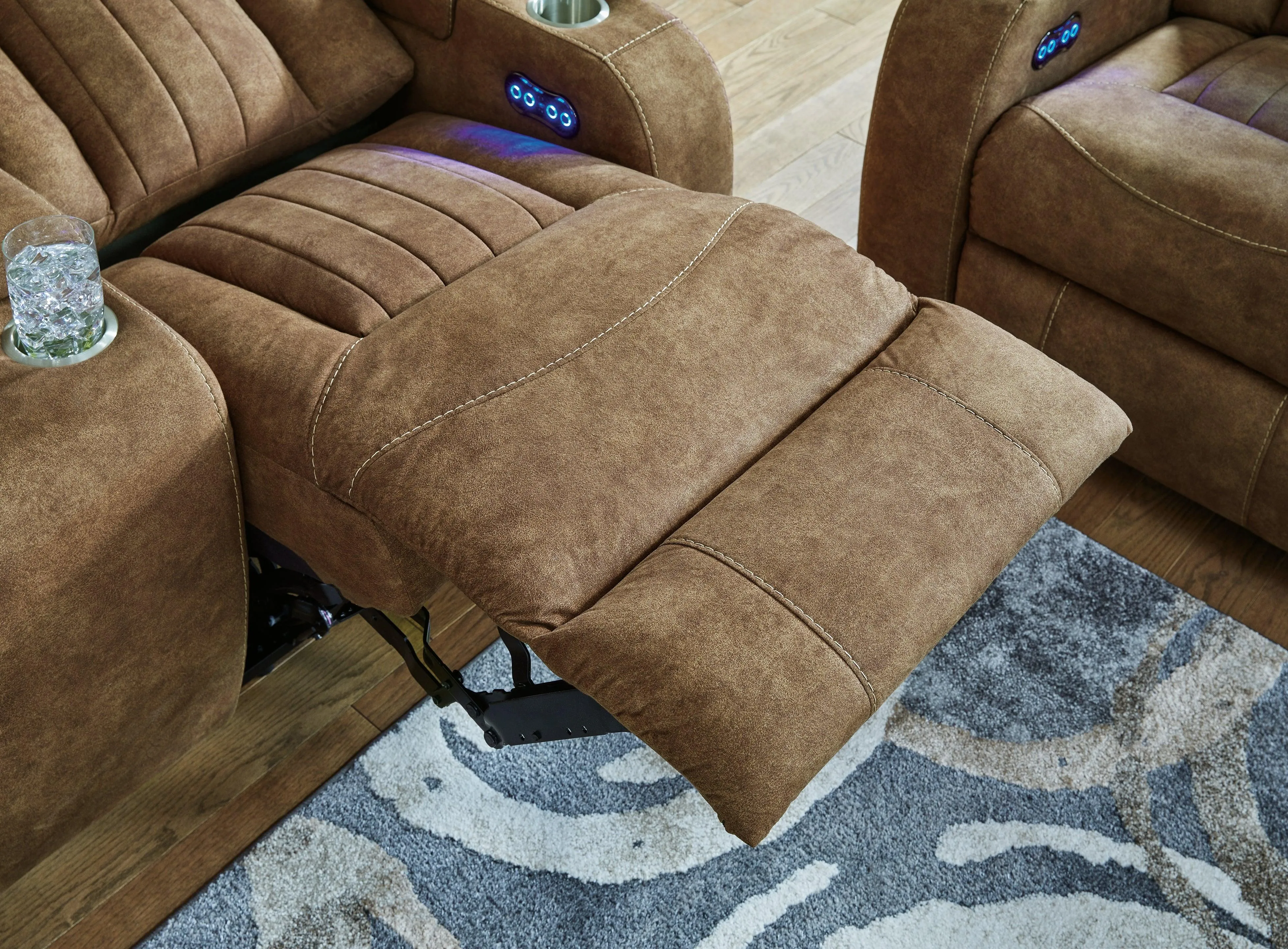 Wolfridge Brindle Power Recliner - Image 9