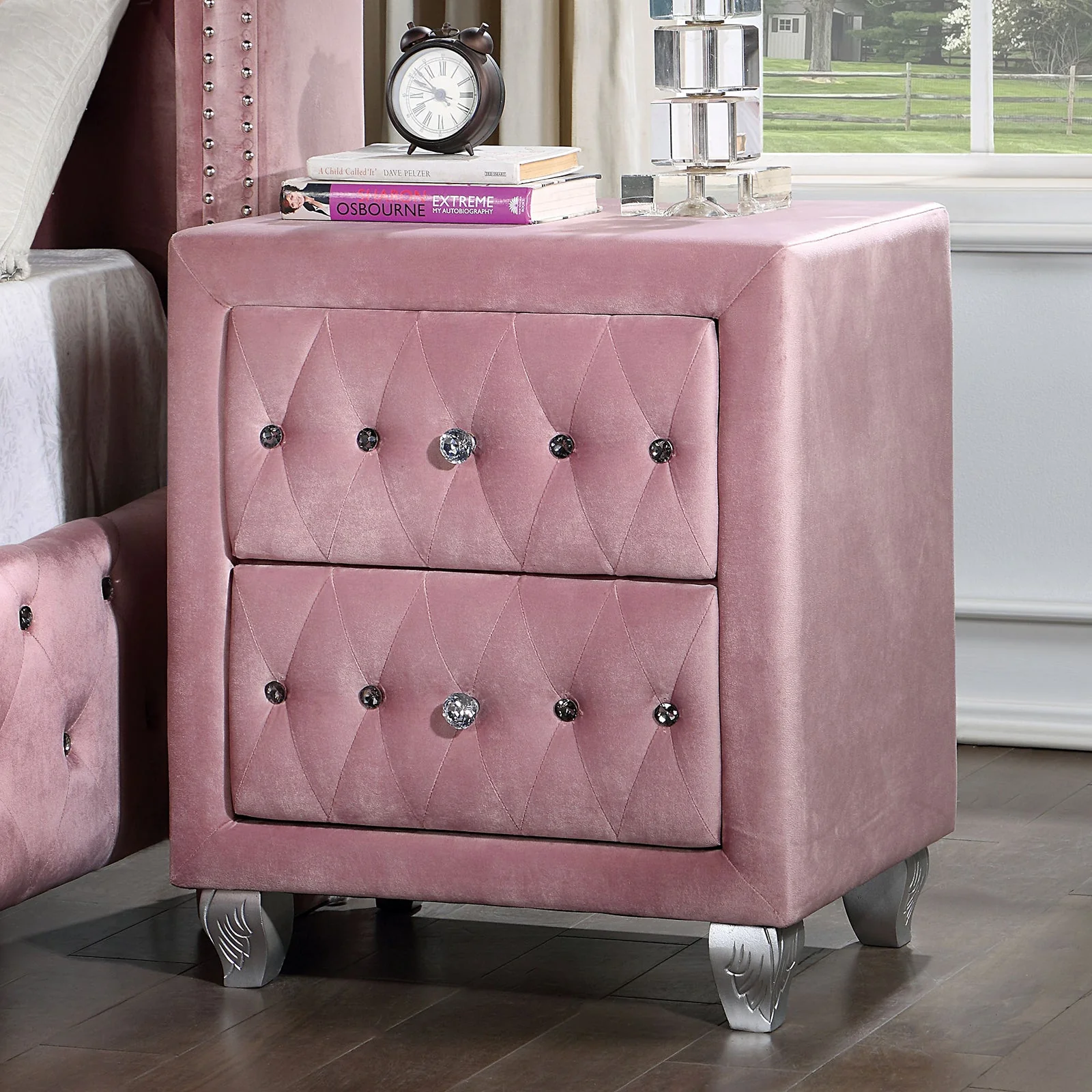 Zohar Pink 4-Piece Twin Bedroom Set - Image 7